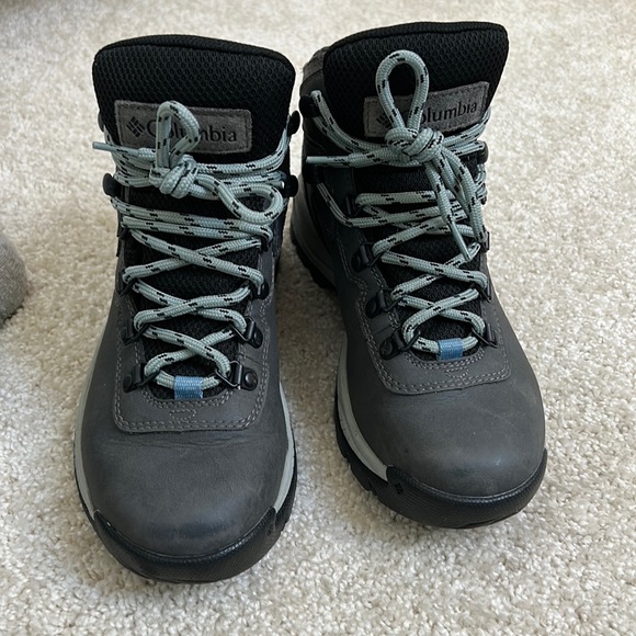 Columbia Snow Boots / Hiking Boots size 6 - Picture 1 of 6